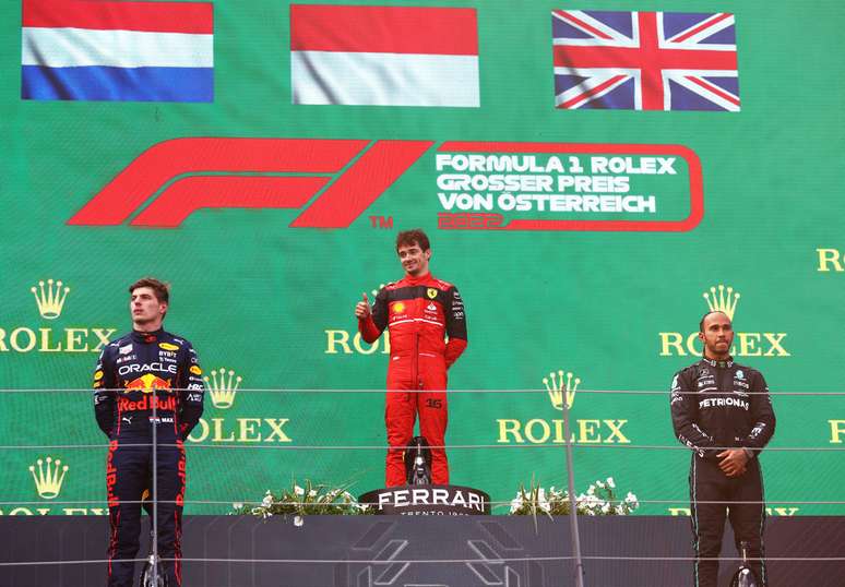 Charles Leclerc está 38 pontos atrás de Max Verstappen no campeonato 