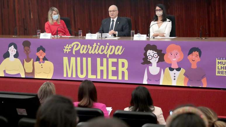 Evento do TSE em incentivo &agrave; participa&ccedil;&atilde;o pol&iacute;tica feminina