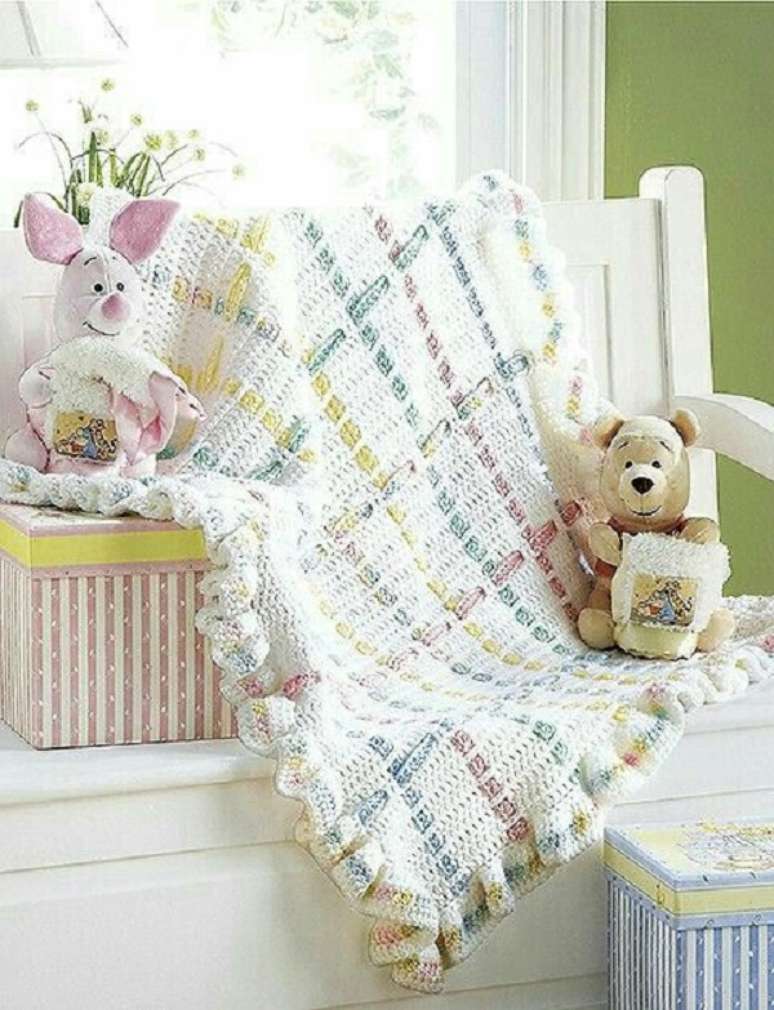 48. Manta de beb&ecirc; de croch&ecirc; para quarto &ndash; Foto Leisure Arts&nbsp;