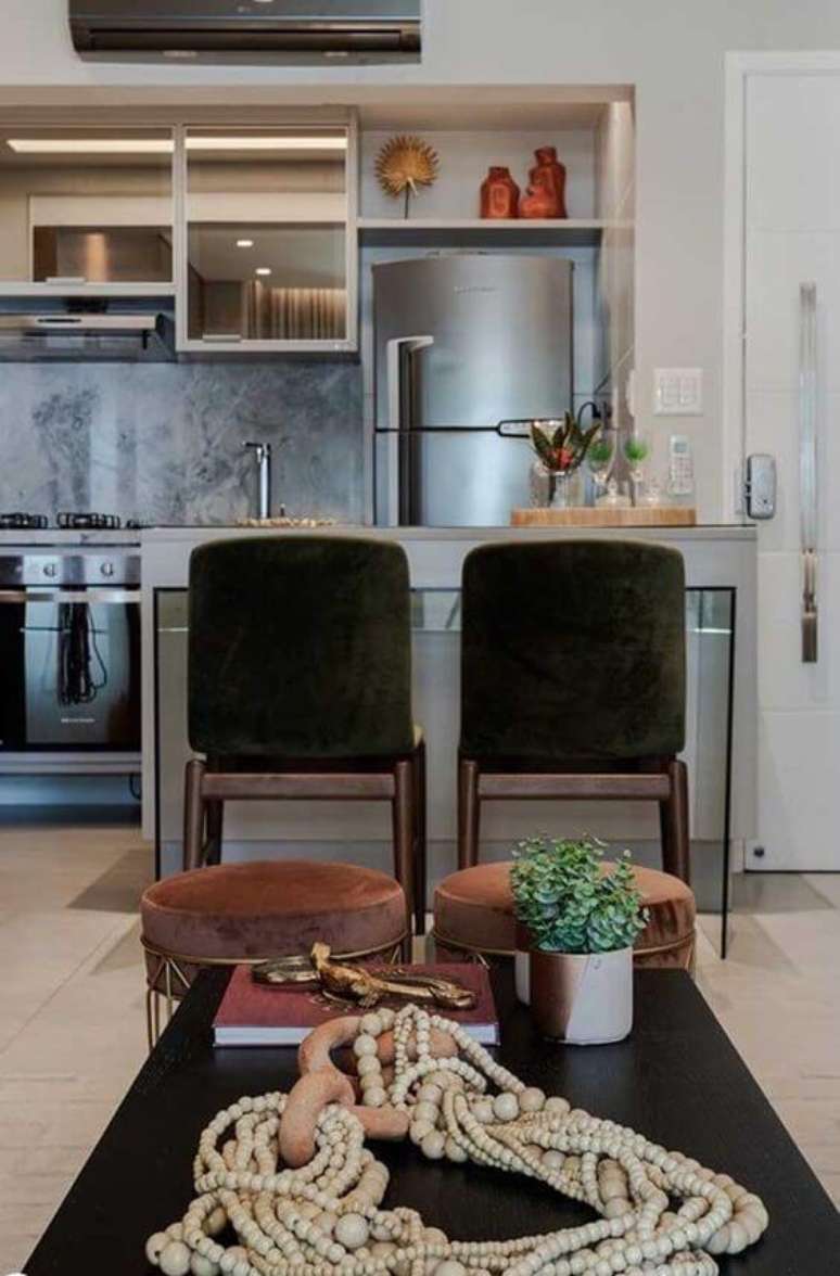 53. Sala de estar com colar de mesa de centro. Fonte: Decor F&aacute;cil