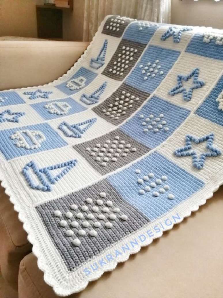 47. Manta de beb&ecirc; de croch&ecirc; para decora&ccedil;&atilde;o do quarto &ndash; Foto Sukean Kocaglu