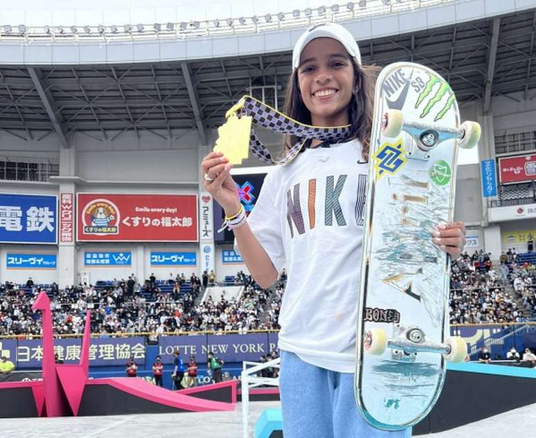 Rayssa conquistou recentemente o X Games na categoria Skate Street (Reprodução/Twitter Rayssa Leal)