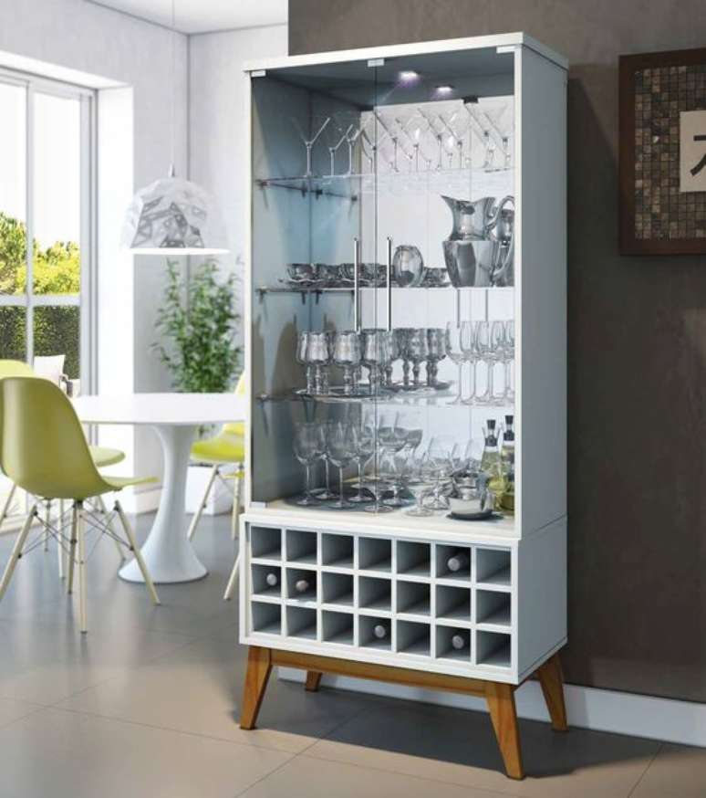8. Cristaleira de vidro modulada com mini adega &ndash; Via: Ncnan