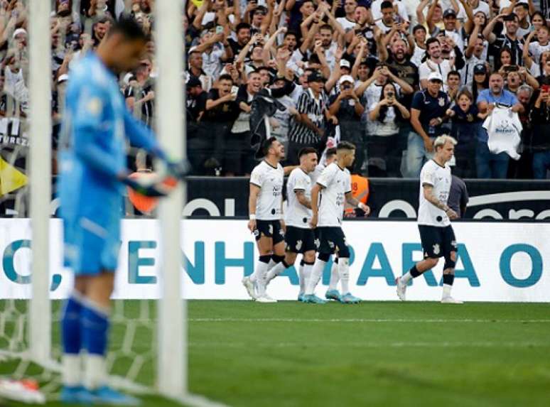 Corinthians ainda não venceu jogando fora de casa no segundo turno do Campeonato  Brasileiro