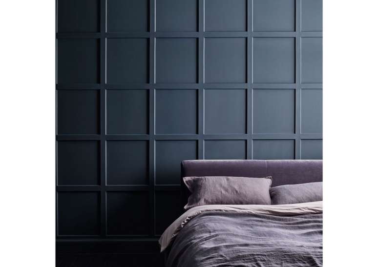 Cores mais escuras realmente real&ccedil;am as formas e sombras criadas pelos pain&eacute;is, formando a apar&ecirc;ncia de uma parede ainda mais profunda.