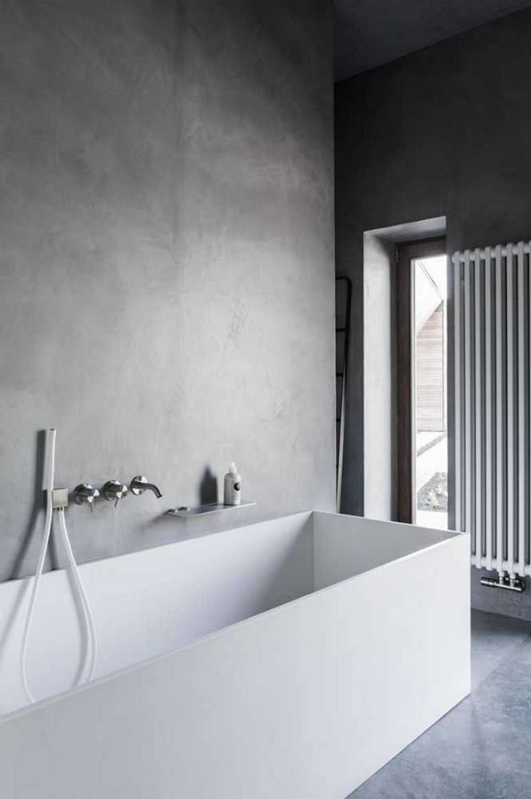 8. Banheira de pedra corian branco &ndash; Foto Kove