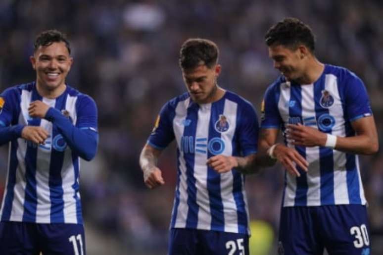 Pepê, Otávio e Evanílson venceram o último Campeonato Português (Foto: Divulgação / Porto)