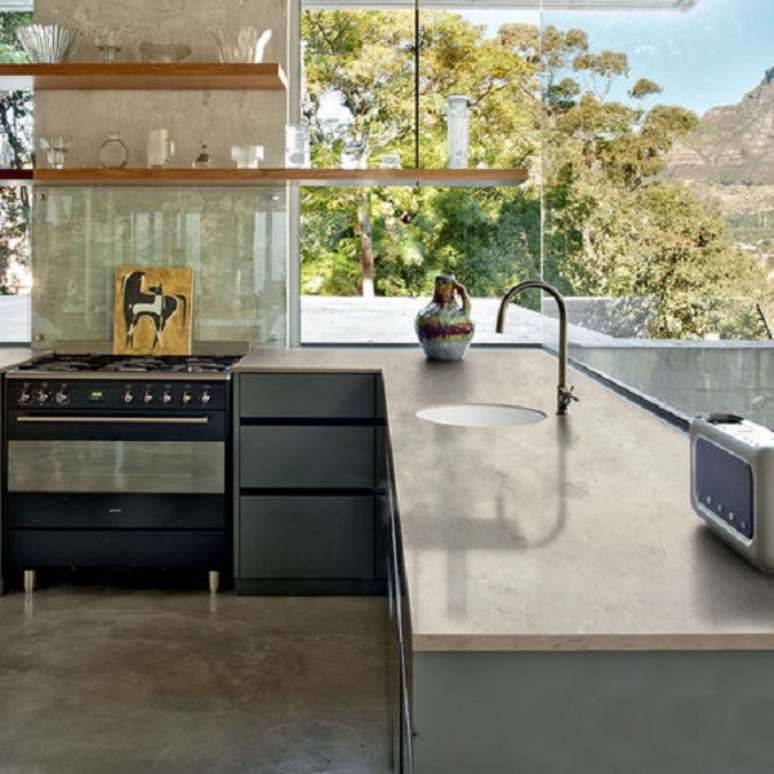 11. Bancada de corian bege par cozinha moderna – Foto ArchiExpo