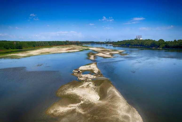 Leito do Rio Pó em Pavia, na Lombardia