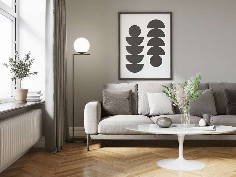 4. A Mesa Saarinen De Centro é um dos modelos mais famosos entre os mobiliários de design. Fonte: Essência Móveis