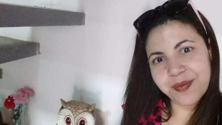 Adriana entrou em menopausa cir&uacute;rgica aos 32 anos, ap&oacute;s a remo&ccedil;&atilde;o dos ov&aacute;rios