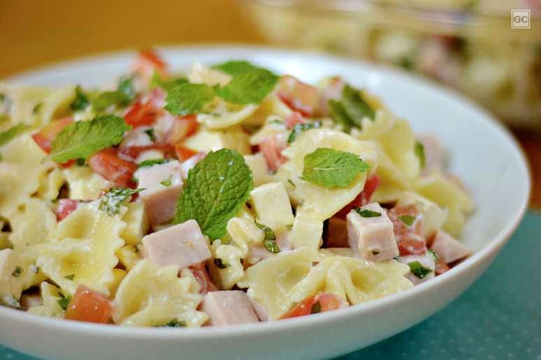 Salada de macarrão – Foto: Guia da Cozinha