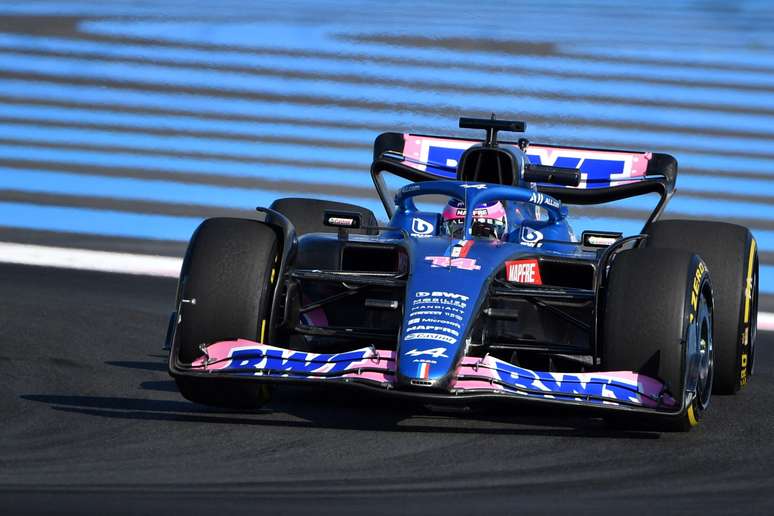 Fernando Alonso durante os treinos livres do GP da França, em Paul Ricard 