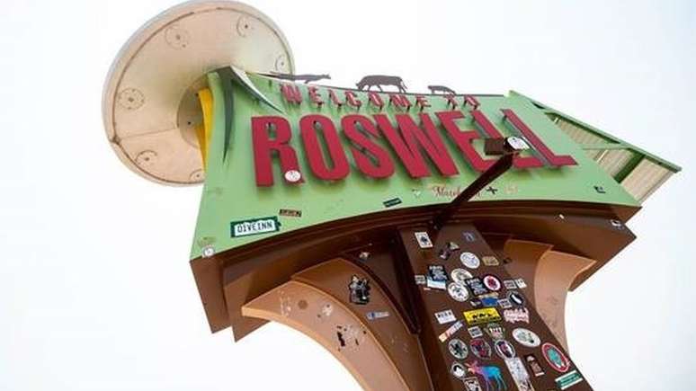 Em julho de 1947, fragmentos de um disco voador acidentado teriam sido encontrados em Roswell, no Estado norte-americano do Novo México
