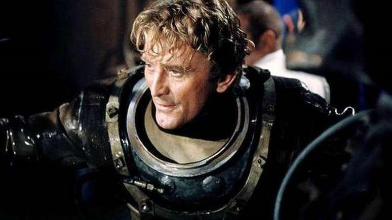 O grande sucesso da fic&ccedil;&atilde;o cient&iacute;fica nos anos 1950 n&atilde;o foi um filme sobre invas&otilde;es alien&iacute;genas, mas sim '20.000 L&eacute;guas Submarinas', da Disney