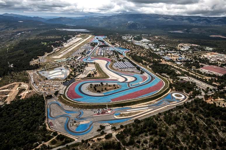 Visão aérea de Paul Ricard. O calor terá papel importante no GP da França