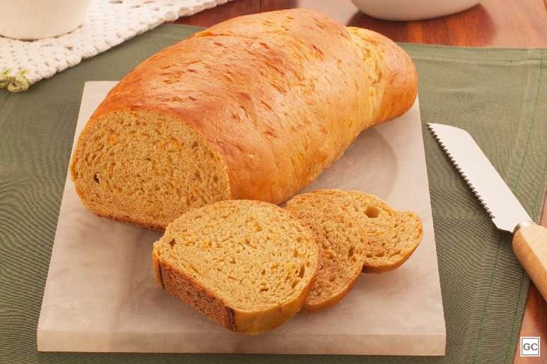 Pão de cenoura doce – Foto: Guia da Cozinha