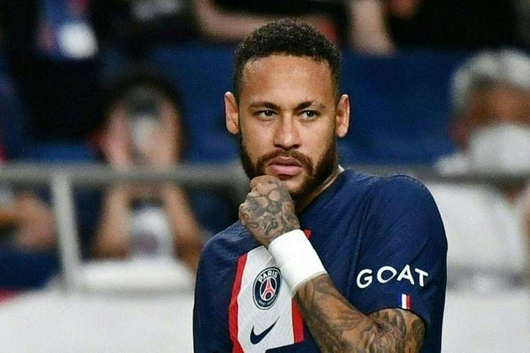 Apesar de especulações, Neymar não deve deixar o PSG nesta temporada (Foto: KAZUHIRO NOGI / AFP)