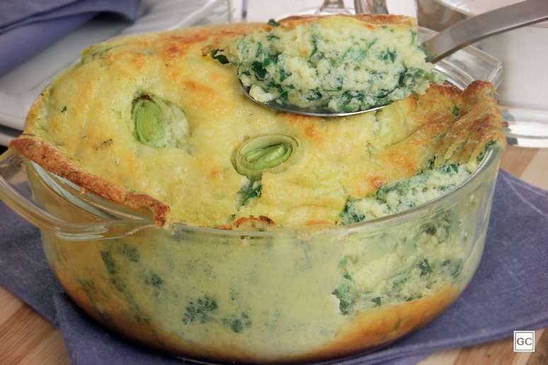 Suflê de espinafre com alho-poró – Foto: Guia da Cozinha