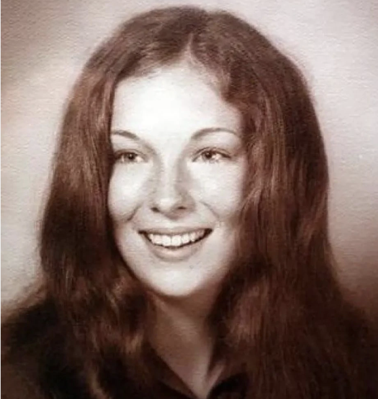 Lindy Sue Biechler, morta aos 19 anos em 1975.