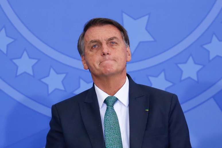 Em encontro com embaixadores, Bolsonaro voltou a mostrar falsas sobre as urnas eletrônicas