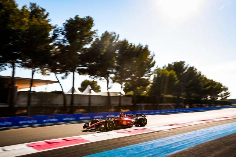 Carlos Sainz faz bela corrida de recupera&ccedil;&atilde;o