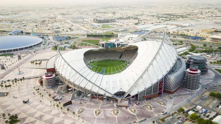 Vista aérea do Khalifa Stadium, um dos oito que serão usados na Copa do Mundo do Qatar.