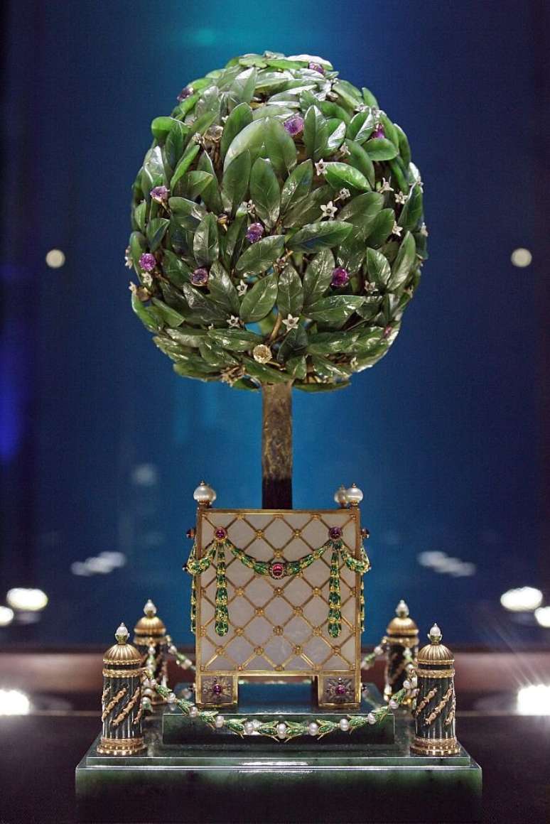 "Árvore de Louro", um dos ovos criados por Fabergé, que está no Museu de São Petersburgo, Rússia