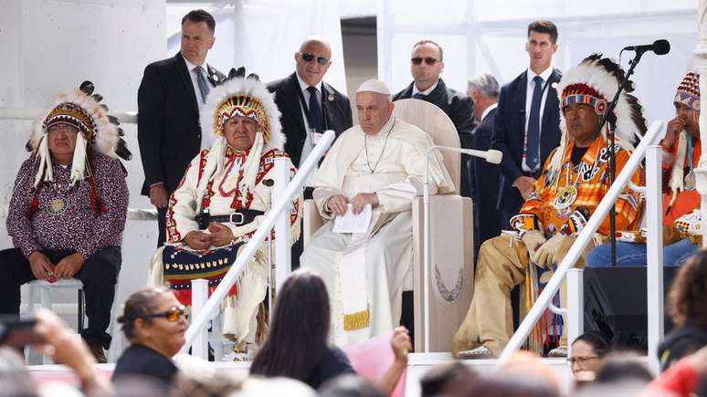 Papa Francisco discursa em reunião com as comunidades indígenas das Primeiras Nações, Métis e Inuit em Maskwacis, Alberta, Canadá