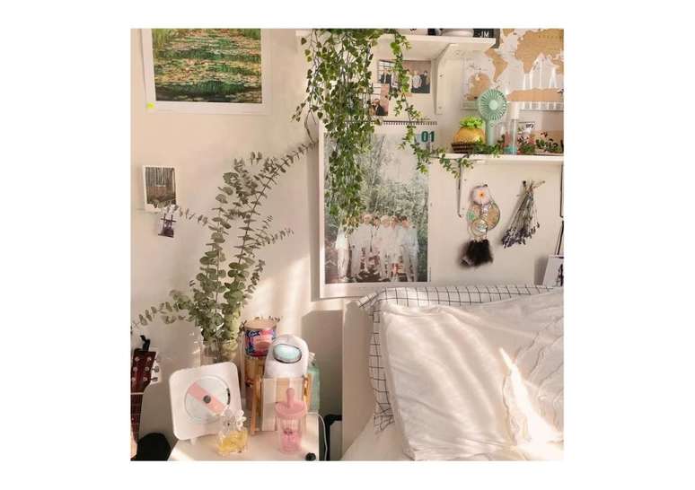 O eucalipto adiciona um toque suave a qualquer espa&ccedil;o e dura semanas a fio, tornando-se uma adi&ccedil;&atilde;o valiosa ao seu quarto.