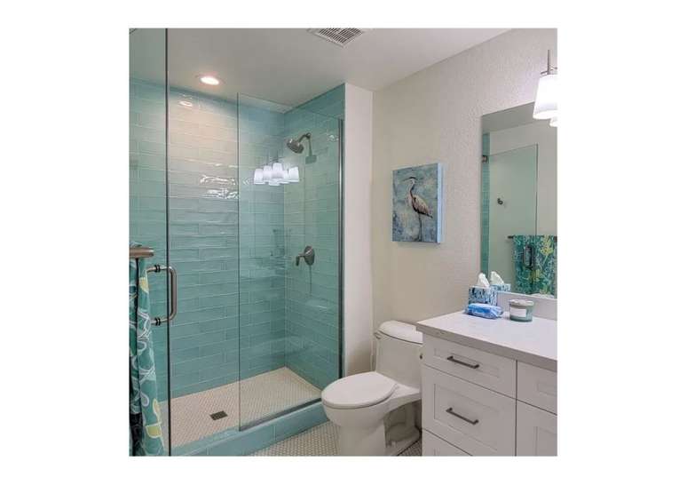 Obras de arte mostrando animais da praia podem adicionar muita vitalidade a um espa&ccedil;o.