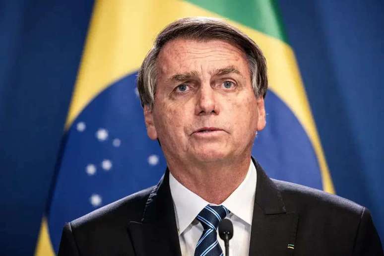 Bolsonaro a mulheres: arma ajuda a defendê-la se aparecer algum 'engraçadinho'