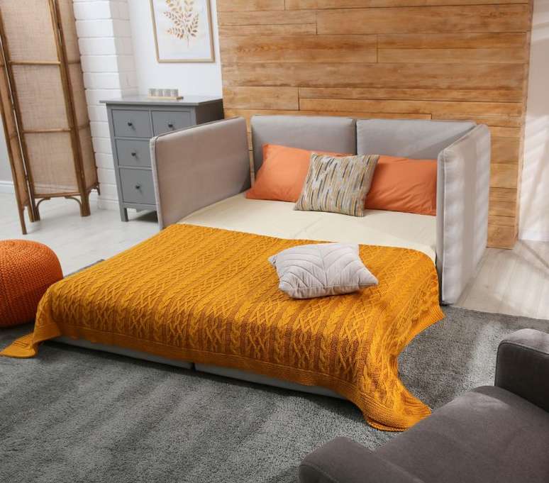 O sofá-cama é um dos móveis multiuso mais utilizados em casas e apartamentos ultimamente 