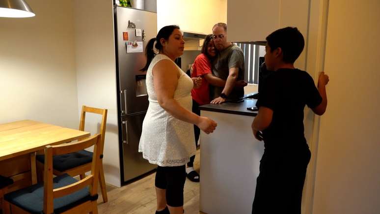 Angelei Quintero com a fam&iacute;lia dela na Isl&acirc;ndia