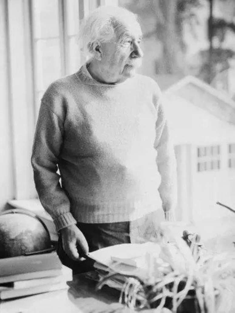 Em 1955, Einstein relembrou Grossmann com gratid&atilde;o em um texto autobiogr&aacute;fico