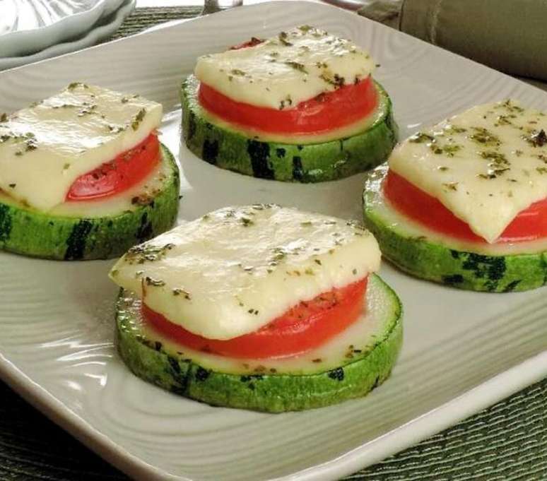 Bruschetta de abobrinha (Reprodução / Guia da Cozinha)