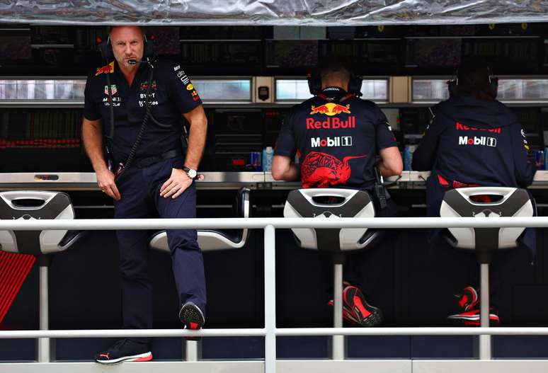 Chefe taurino afirmou que equipe “tentou de tudo” para resolver problema de motor no carro de Verstappen 