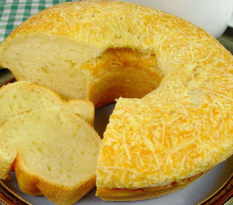 Pão de queijo gigante (Reprodução / Guia da Cozinha)