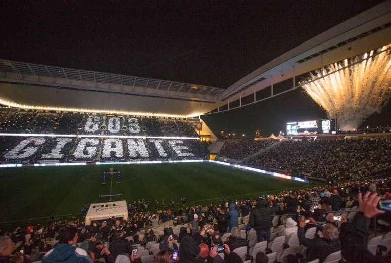 Há nove anos, Corinthians fazia seu primeiro jogo oficial na história da  Neo Química Arena