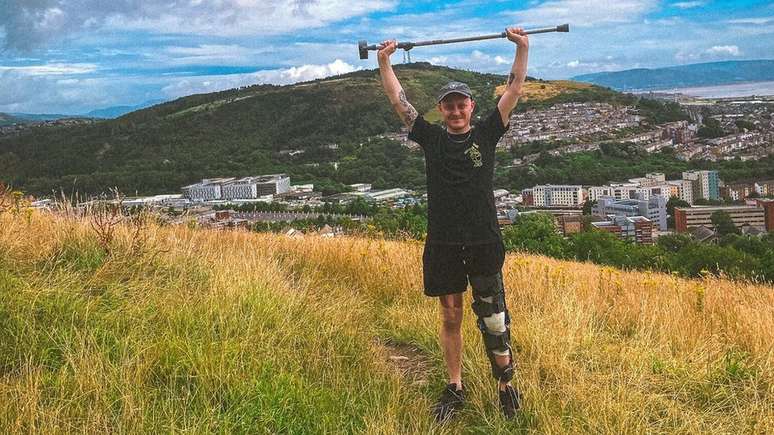 Scott diz que passou a encarar a vida de outra maneira ap&oacute;s doen&ccedil;a