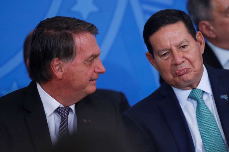 Bolsonaro e seu vice Mourão 