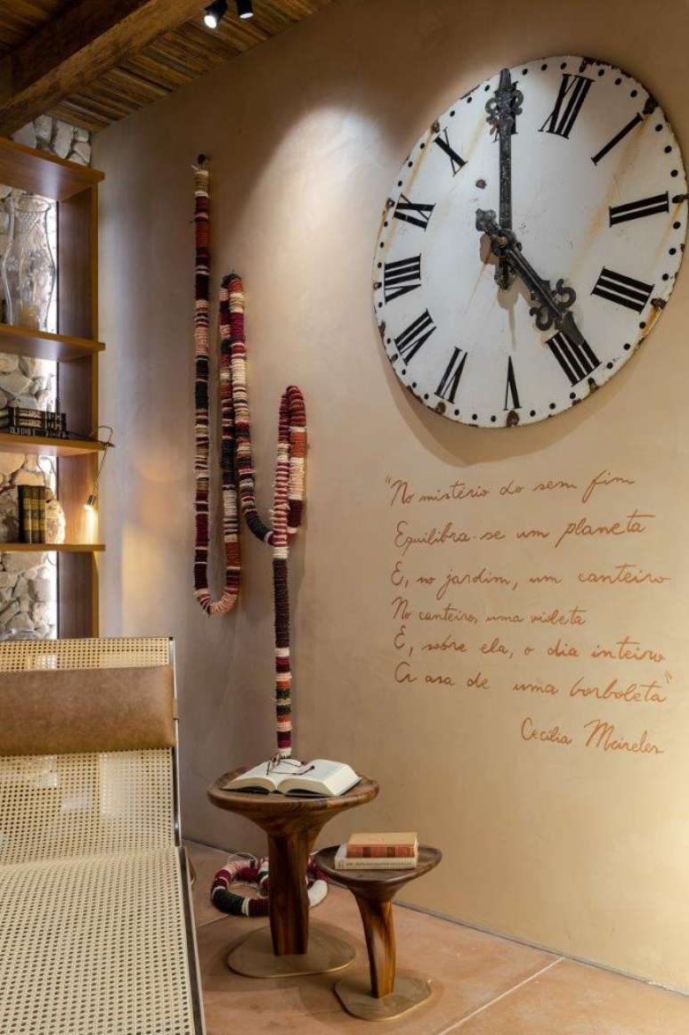 5. Poema na parede do cantinho de leitura &ndash; Foto Gabriela Daltro Projeto Helo Marques