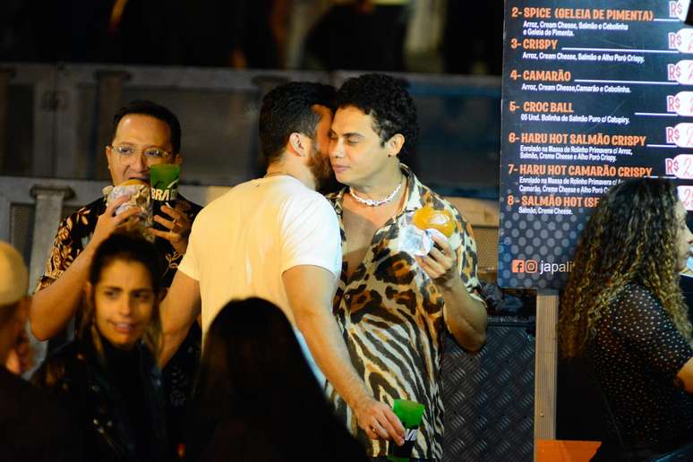 Silvério Pereira em clima de romance no festival do Rio de Janeiro