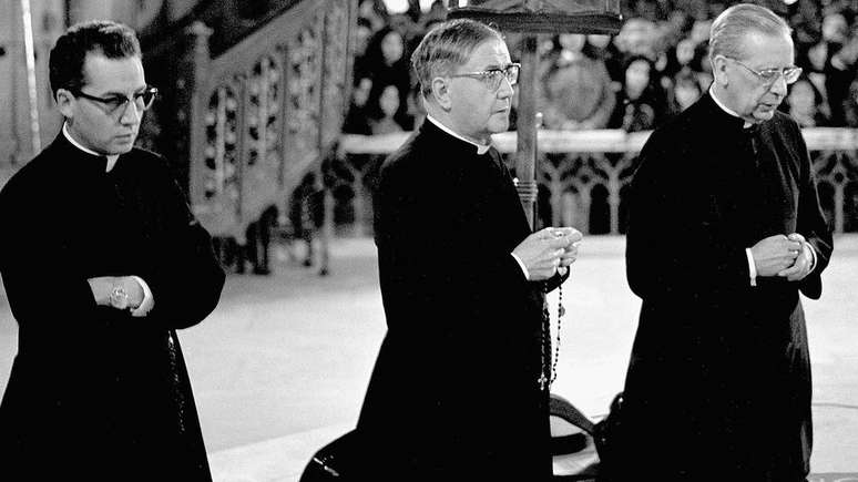 Jos&eacute; Mar&iacute;a Escriv&aacute; de Balaguer, fundador da Opus Dei, em visita &agrave; Argentina em 1974