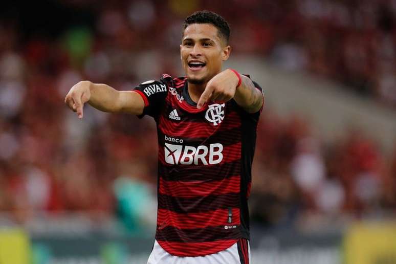 João Gomes fará 100º contra o Corinthians, nesta terça (Foto: Gilvan de Souza/Flamengo)