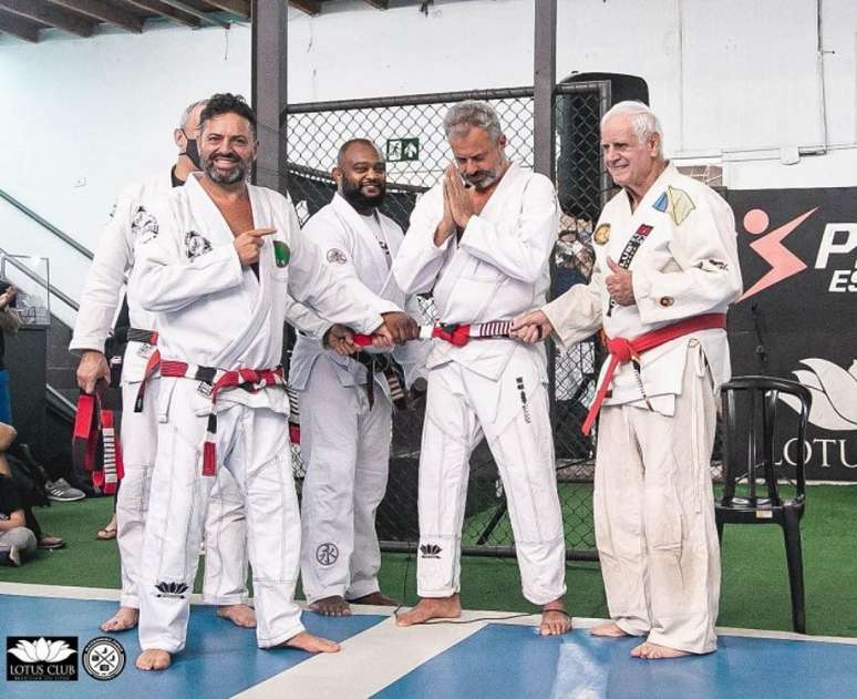 Moises Muradi (primeiro à esquerda) segue atuante em prol do Jiu-Jitsu (Foto: Alexsandro Pires Fotografia)