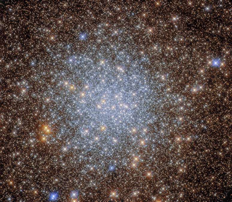 Foto registrada pelo telescópio espacial Hubble da constelação de Sagitário