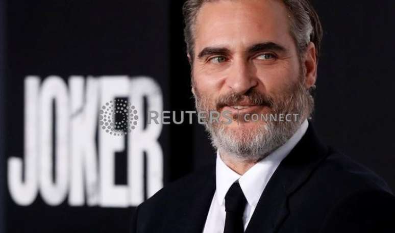 Joaquin Phoenix posa na pré-estreia de "Coringa", em Los Angeles
28/09/2019
REUTERS/Mario Anzuoni.