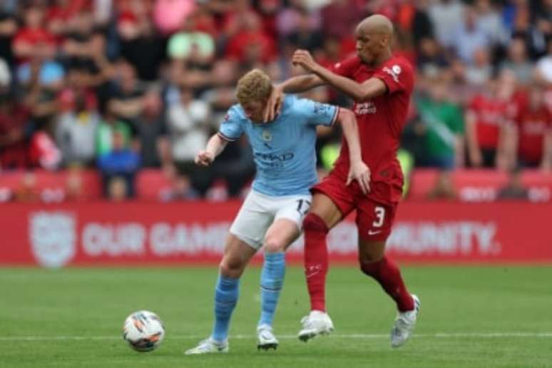 Manchester City e Liverpool são os principais times da Premier League (Foto: NIGEL RODDIS / AFP)