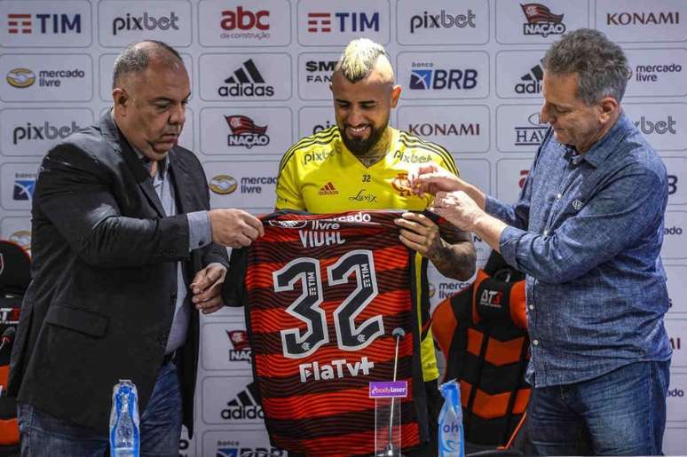 Vidal foi um dos reforços anunciados pelo Flamengo na janela (Foto: Marcelo Cortes/Flamengo)